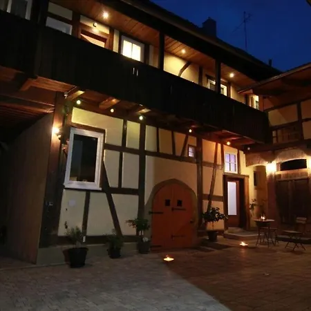 Townhouse Modern Retreat Semesterbostad